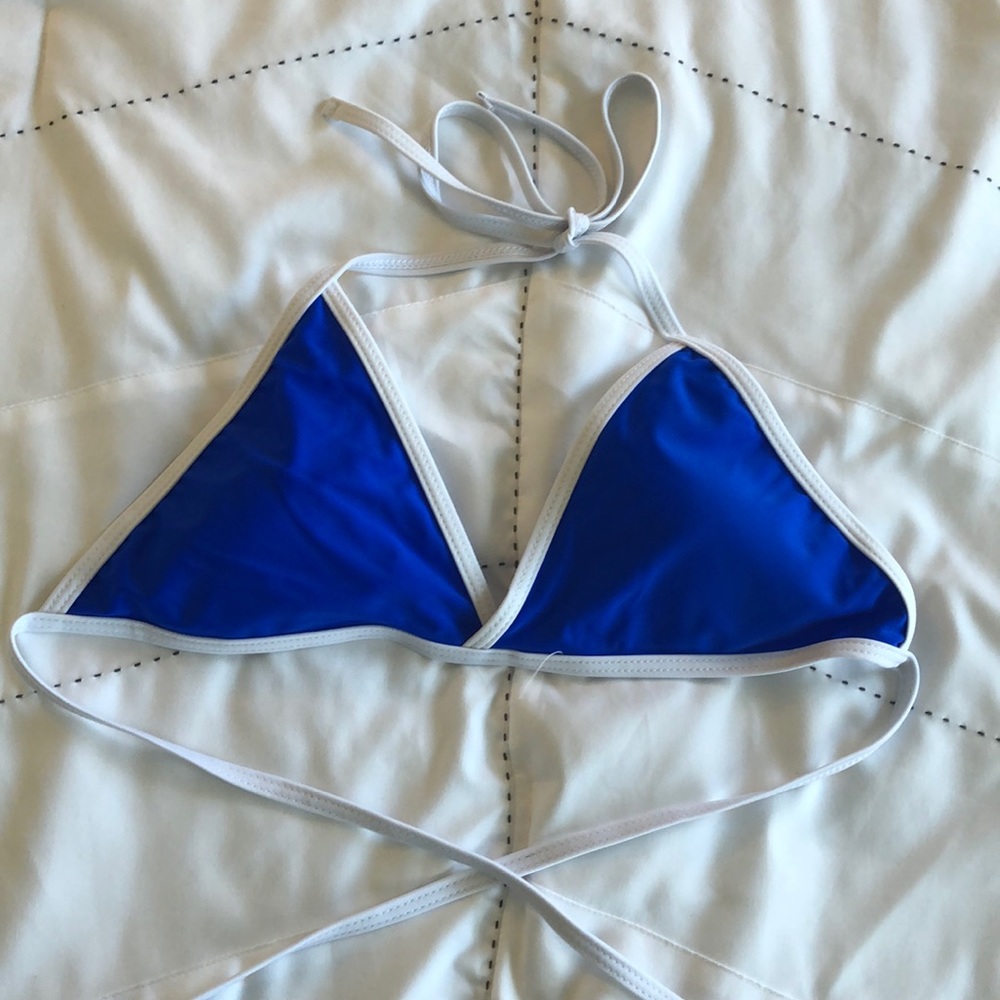 Triangle bikini top 💙